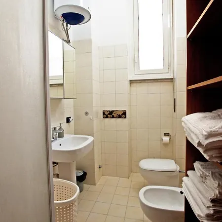 Bilocale A 400m Dalla Stazione Di Lambrate - Casa Abano Apartment