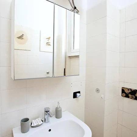 Bilocale A 400m Dalla Stazione Di Lambrate - Casa Abano Apartment